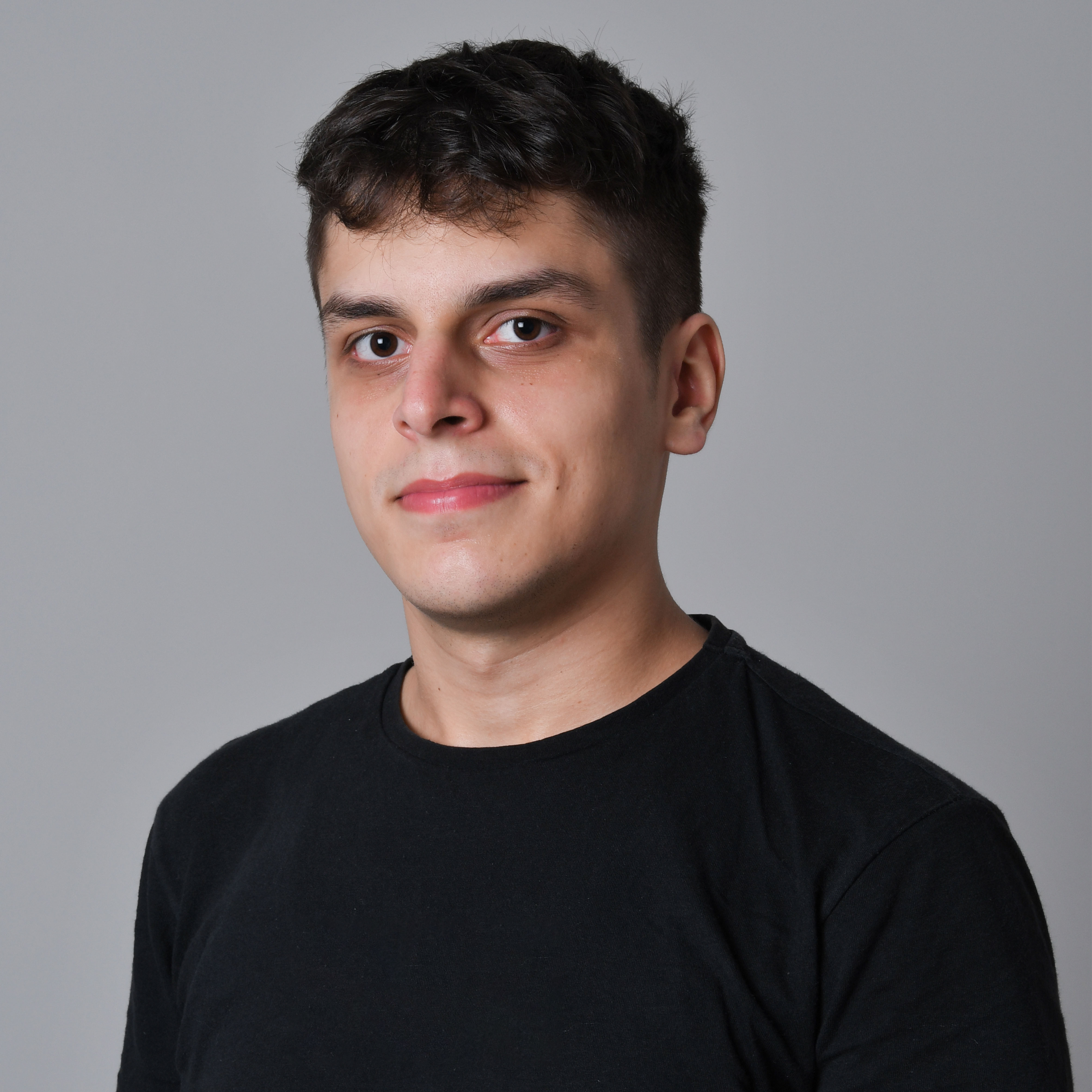 Efe Topçu portre görseli